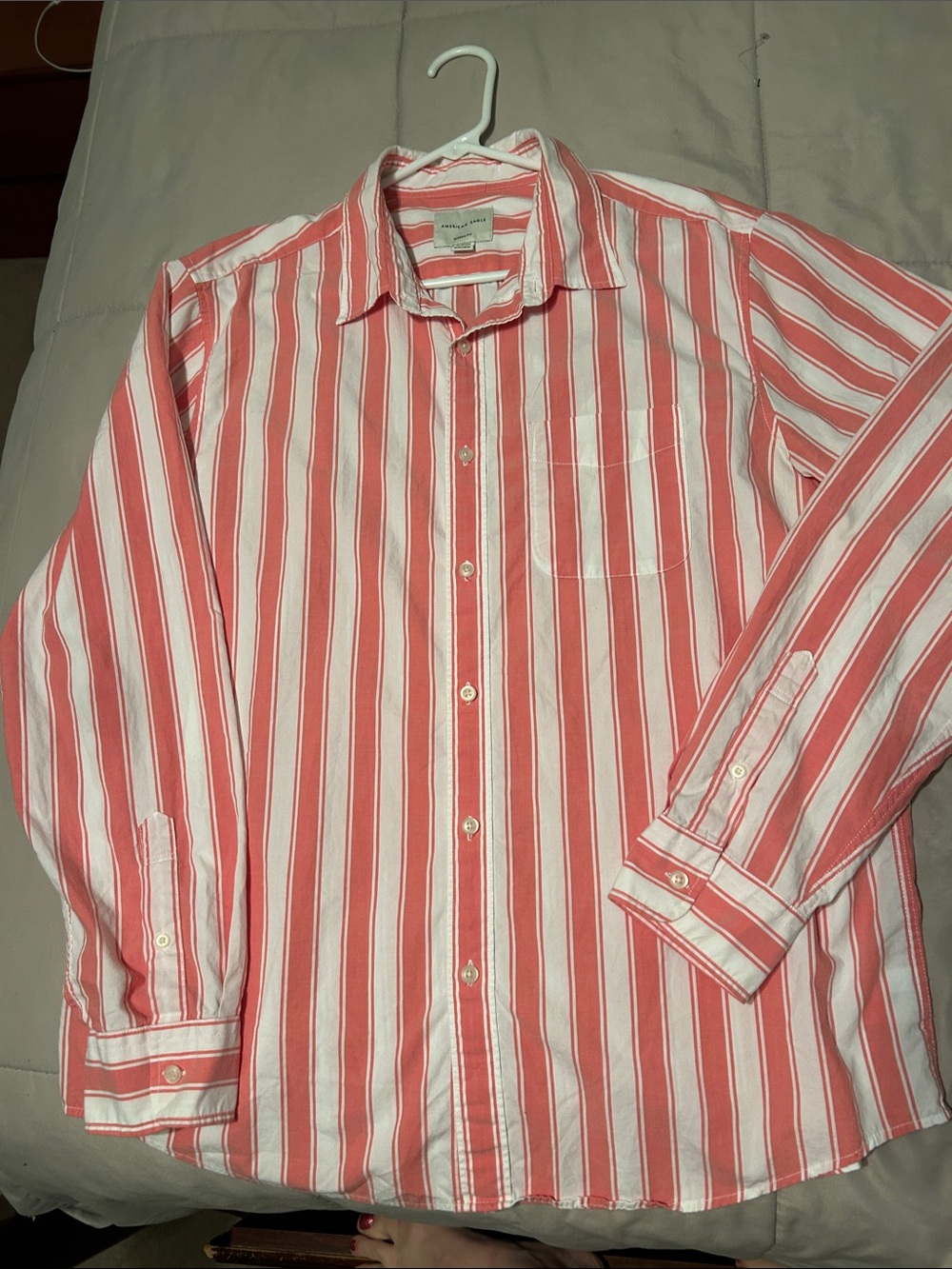 Men's American Eagle Salmon and White Vertical Stripe Button-Down Shirt XL